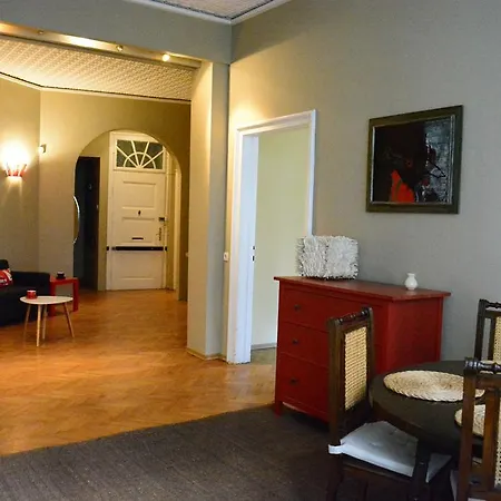 Zaho's Place Apartment *